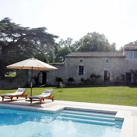 Domaine De Lamassas Bed & Breakfast *